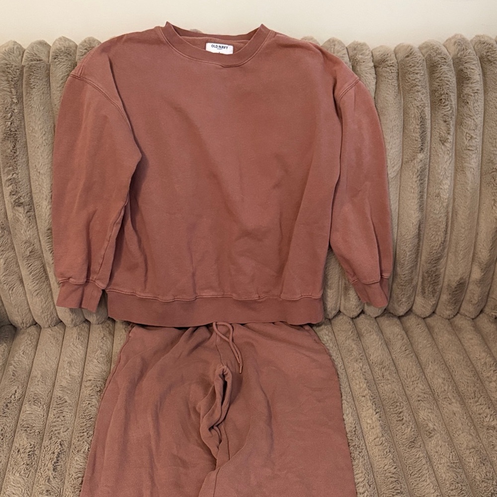 Old Navy Mauve Crewneck Sweatshirt & Jogger Set